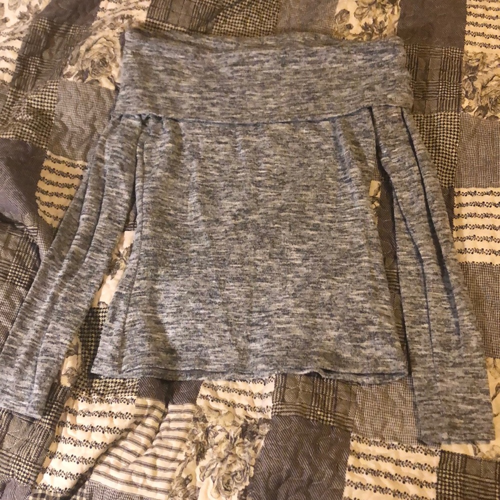 Off the shoulder Guess sweater